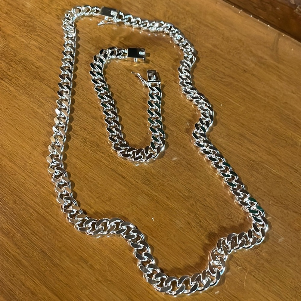 New heavy bracelet and necklace set - Picture 1 of 6